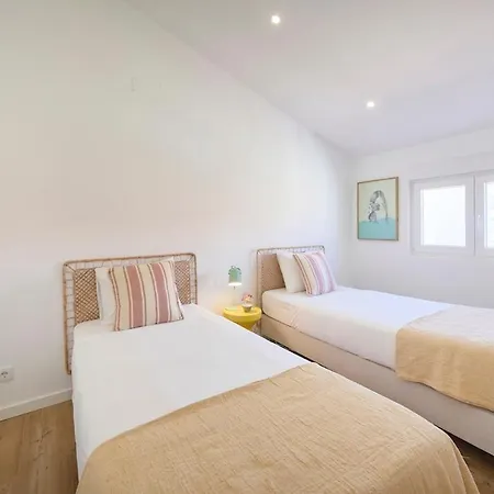 Ocean Balcony Penthouses, By Timecooler