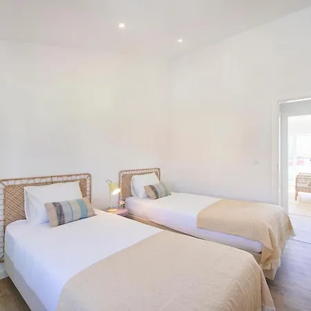 Ocean Balcony Penthouses, By Timecooler Apartmán *