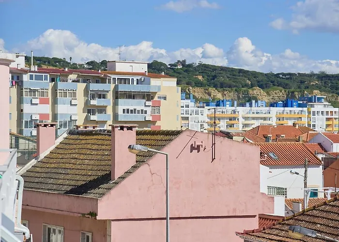 Ocean Balcony Penthouses, By Timecooler Апартаменты *
