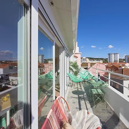 Ocean Balcony Penthouses, By Timecooler Costa de Caparica
