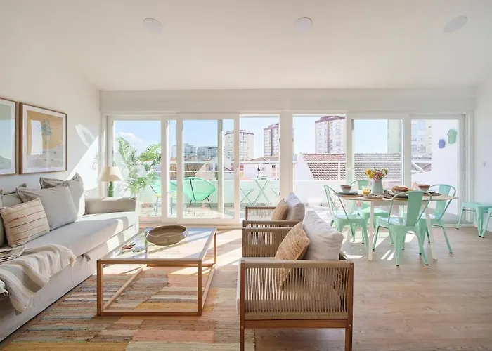 Ocean Balcony Penthouses, By Timecooler Costa de Caparica